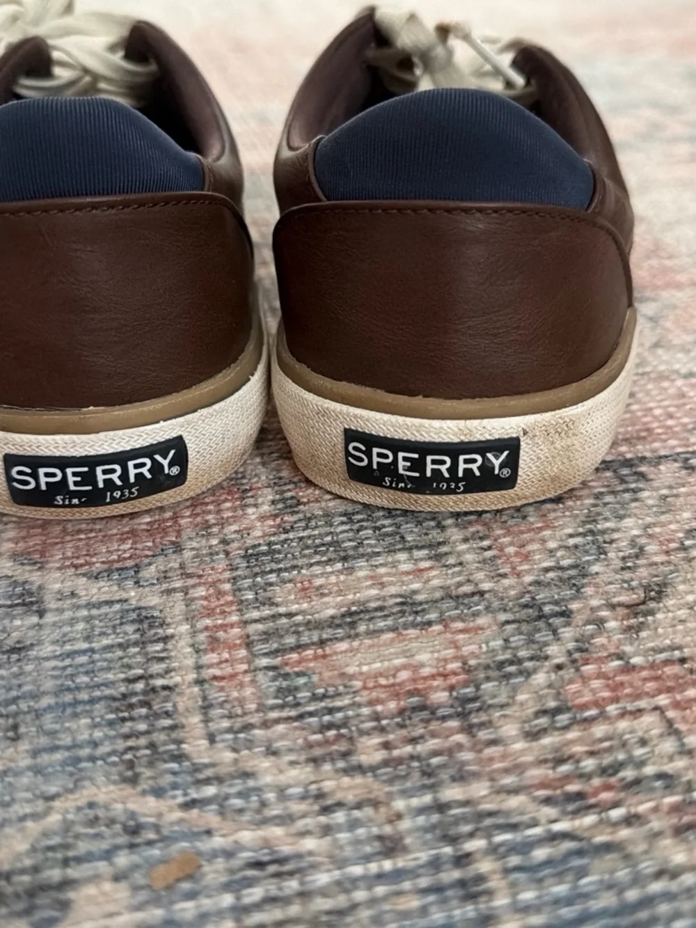 Sperry Men's Brown Leather Lace-Up Sneakers with White Laces